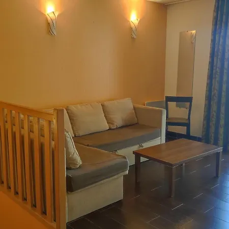 Apartment Duplex T3 Pour 6 Pers Avec Terrasse, Piscine Et Sauna A Jausiers, Vallee De L'ubaye - Fr-1-165b-6 *