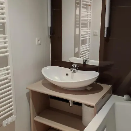 Duplex T3 Pour 6 Pers Avec Terrasse, Piscine Et Sauna A Jausiers, Vallee De L'ubaye - Fr-1-165b-6 * Jausiers