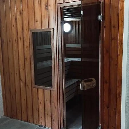 Duplex T3 Pour 6 Pers Avec Terrasse, Piscine Et Sauna A Jausiers, Vallee De L'ubaye - Fr-1-165b-6 Apartment
