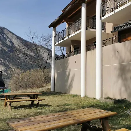 Duplex T3 Pour 6 Pers Avec Terrasse, Piscine Et Sauna A Jausiers, Vallee De L'ubaye - Fr-1-165b-6